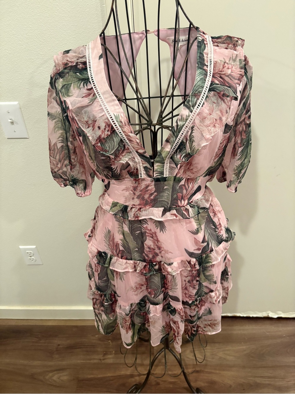 Floral Pink Ruffle Tiered V-Neck Dress with open back. - Picture 2 of 8